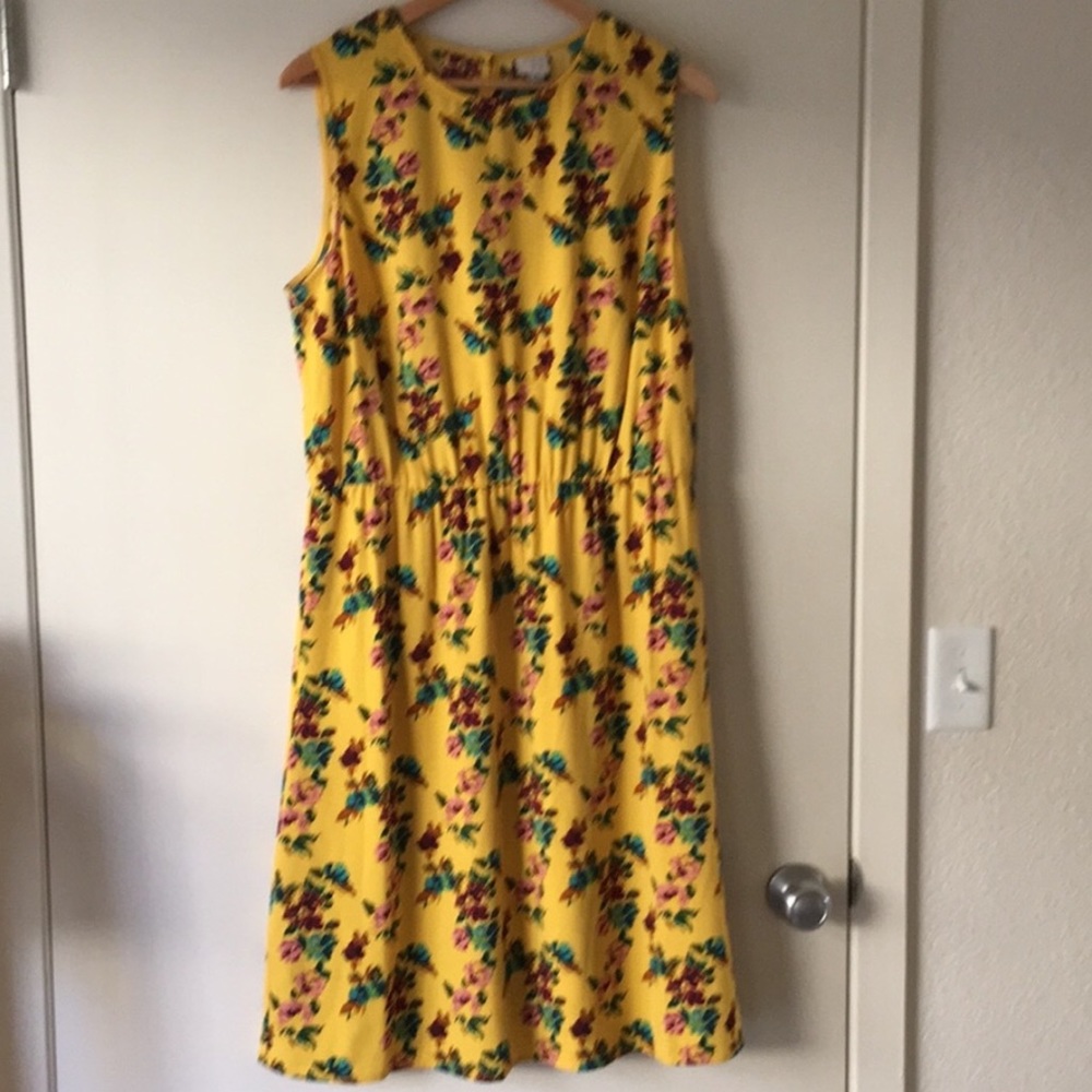 Floral Midi Dress - GUC